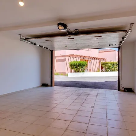 וילה Zen Garden, Private 3bdr Vila With Pool וילהמורה